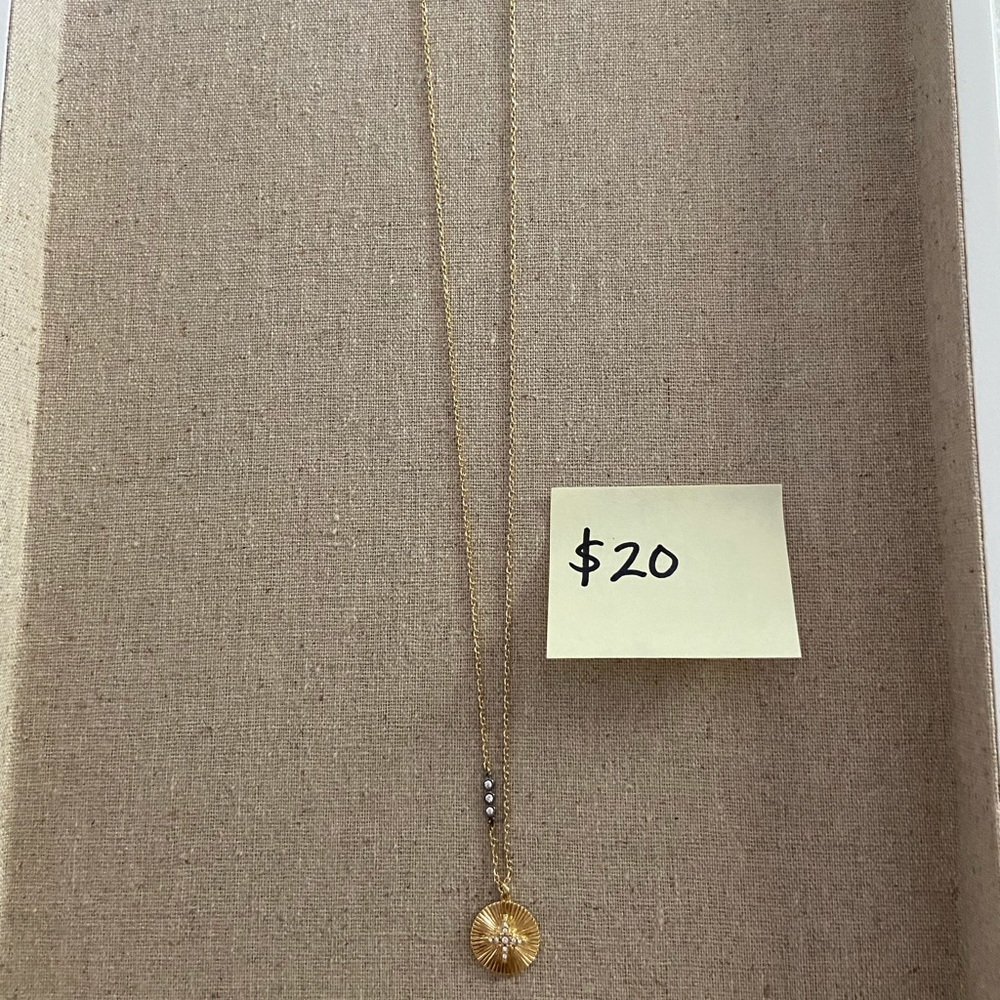 Stella & dot necklace